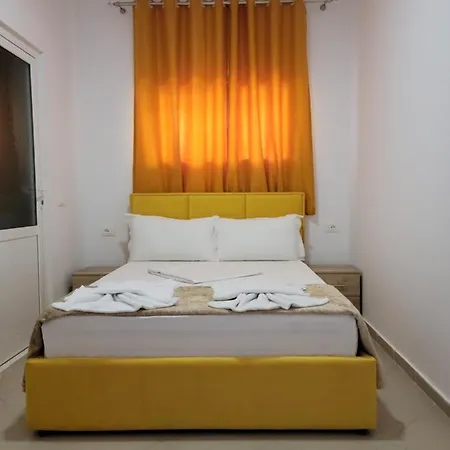 Hostel K13 Sarande Exterior photo