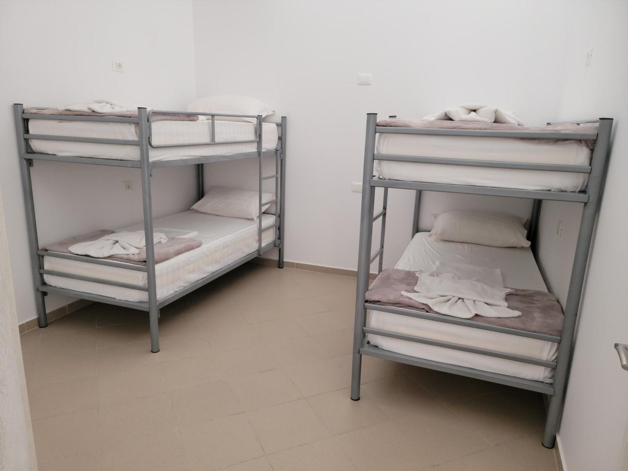 K13 Hostel *