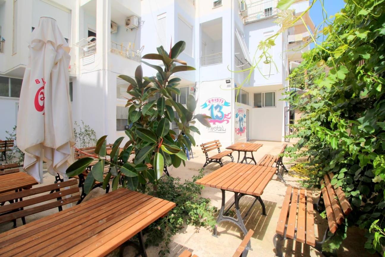 Hostel K13 Sarandë
