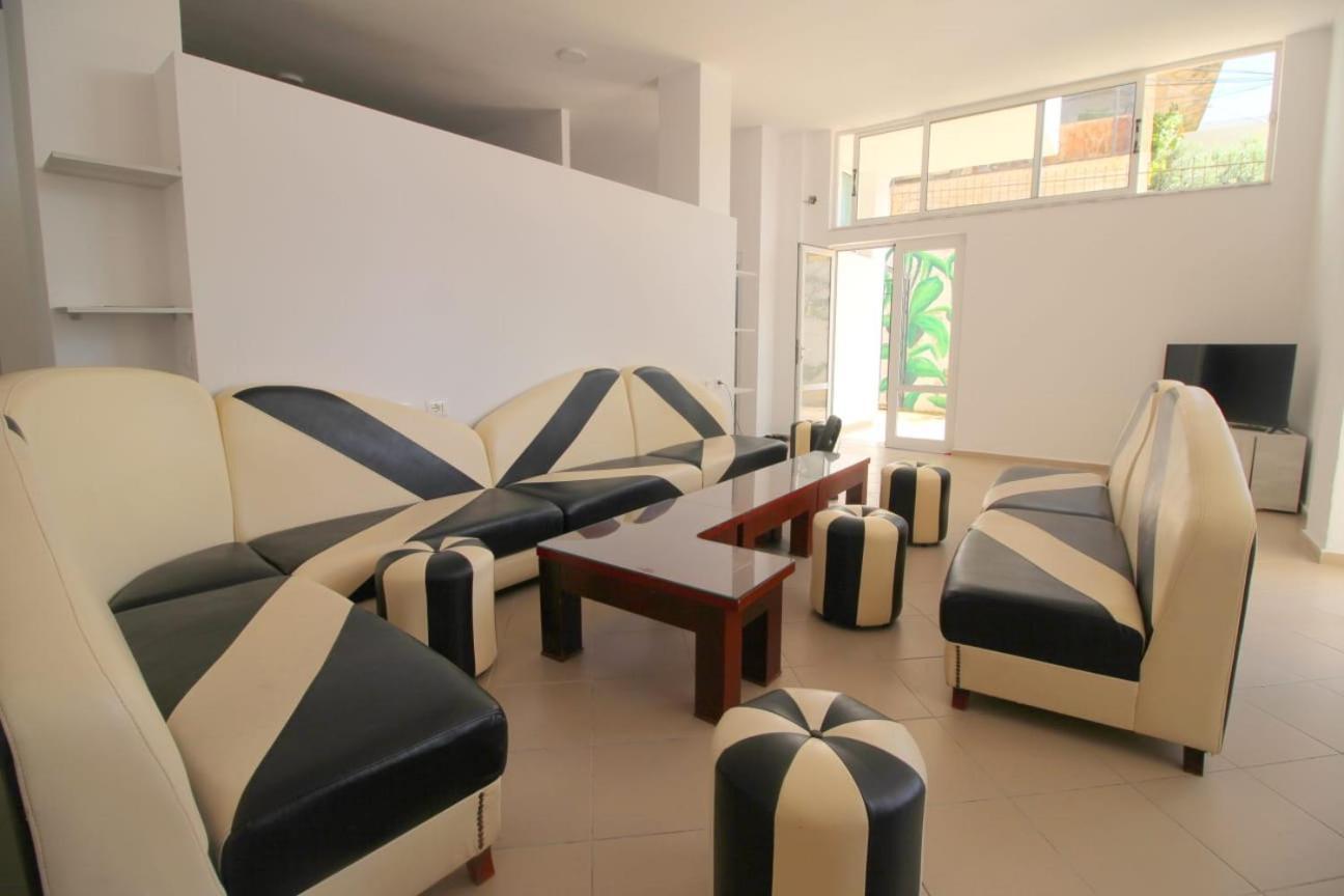 K13 Hostel *
